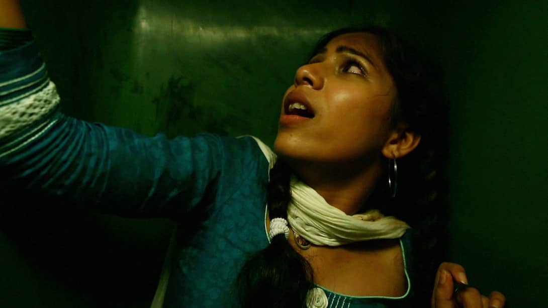 Navya is in trouble!