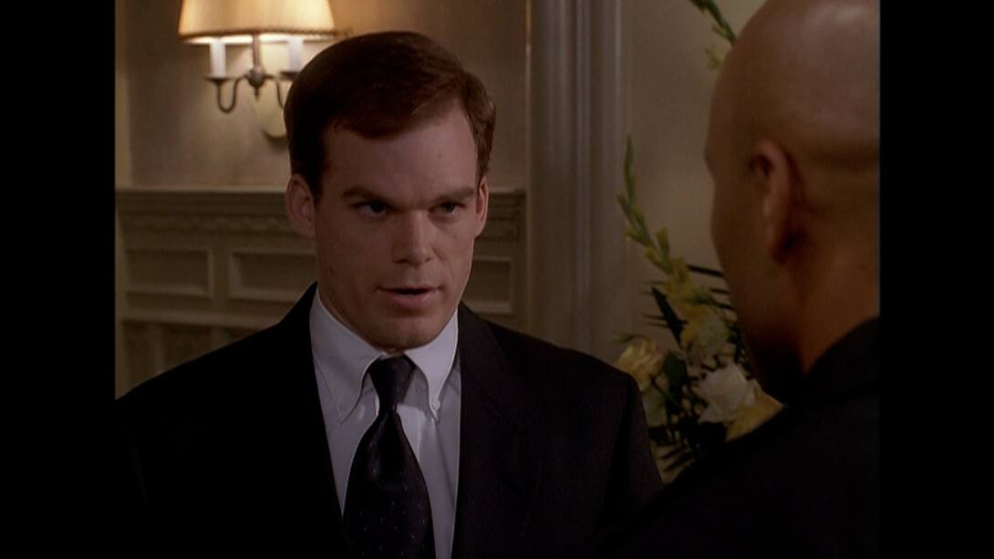 Watch Six Feet Under Season 1 Episode 1 Pilot Watch Full Episode Online(HD) On JioCinema