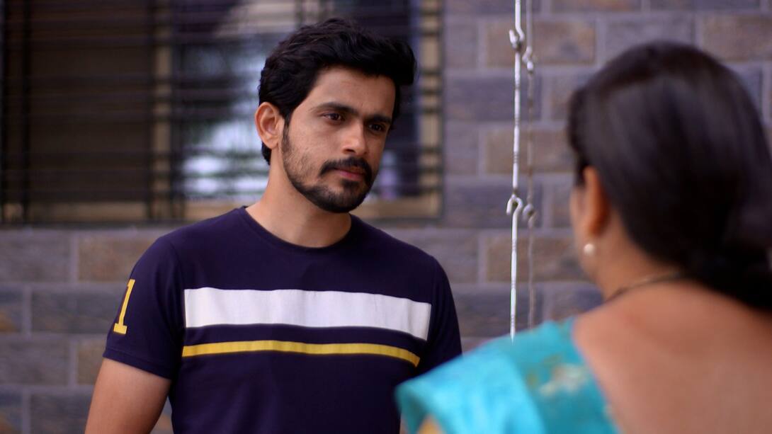 Abhi - Anika meet Babanna