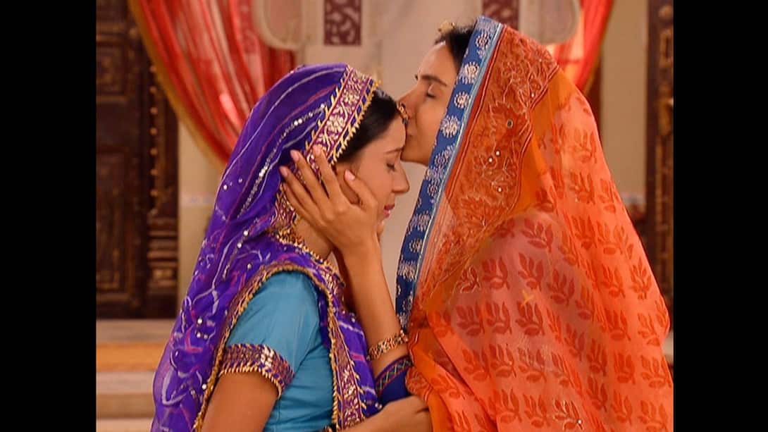 Anandi doesn't want to leave her family