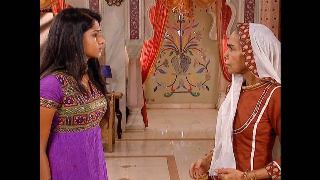 Gauri recognises Jagdish from her past
