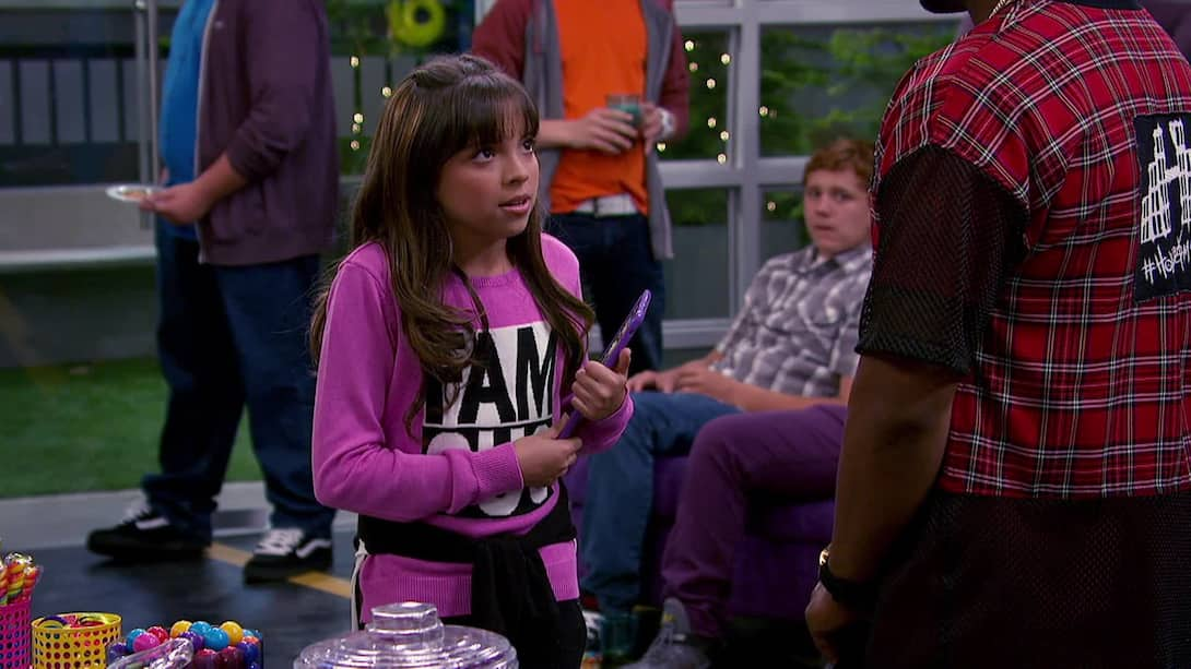 Watch Game Shakers Season 1 Episode 10 : You Bet Your Bunny - Watch ...