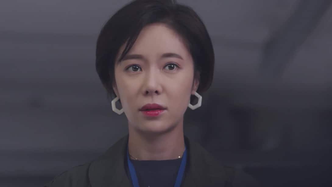 Seo Hyeon-Ju faces betrayal