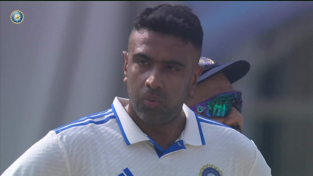 Watch Ashwin Strikes, Duckett Departs Video Online(hd) On Jiocinema