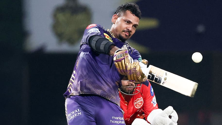 KKR vs PBKS - Narine's 71 vs PBKS