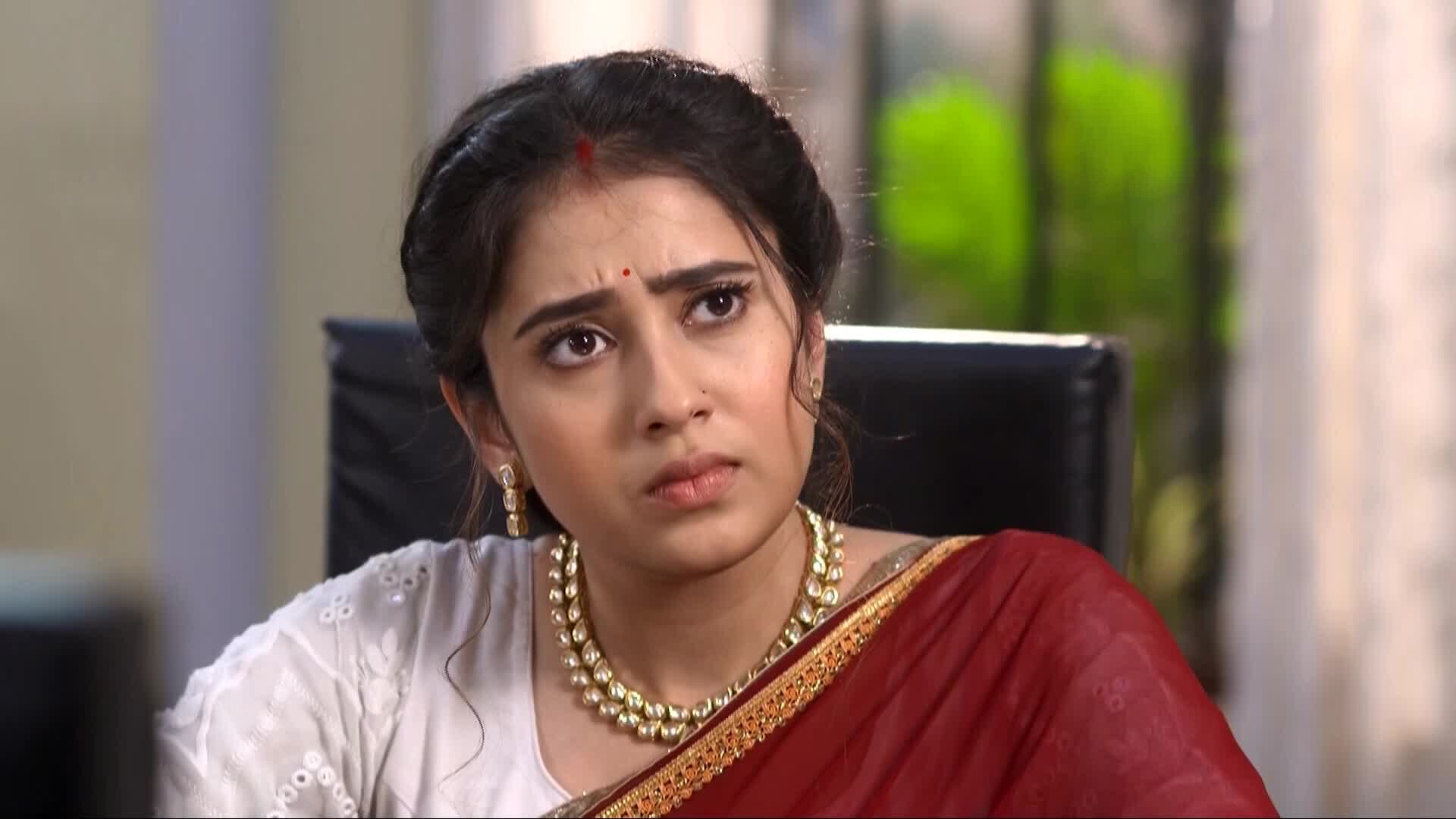 Watch Kamalika's Insulting Comments Video Online(HD) On JioCinema